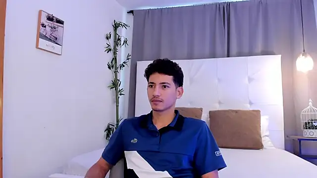 Alejo-and-Thiago online show from July 2026 12:29:01 PM