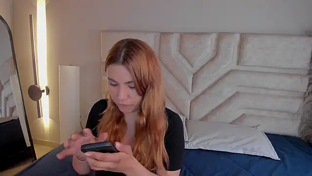 Snapshot of _zoe_3 chatting on July 2026 12:52:02 PM zoe 3 online show from July 2026 12:52:02 PM