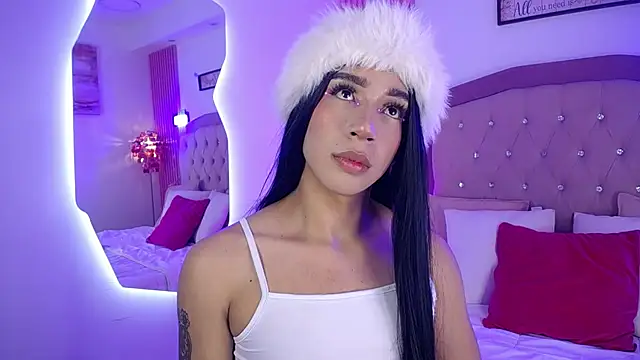 Snapshot of Khloe_Dangel chatting on May 2026 05:25:02 AM Khloe Dangel online show from May 2026 05:25:02 AM