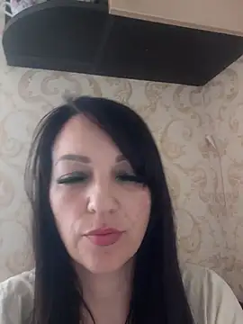MalvikaLov online show from May 2026 03:30:01 PM