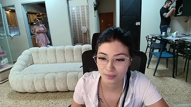 theaPearl online show from June 2026 09:05:02 PM