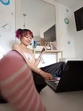 Snapshot of Ari_vibesX chatting on August 2026 10:02:01 PM Ari vibesX online show from August 2026 10:02:01 PM