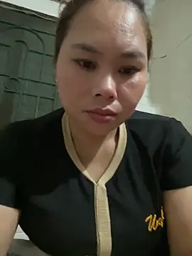 Snapshot of Banana-zz chatting on May 2026 02:33:02 PM Banana-zz online show from May 2026 02:33:02 PM