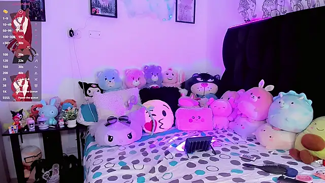 SexyMoon09 online show from July 2026 07:03:01 AM