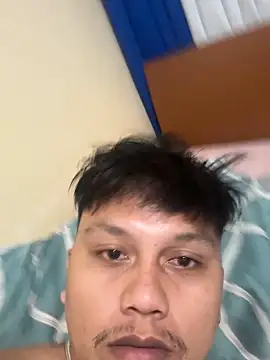 Snapshot of Ashtonfuckingboi chatting on June 2026 06:34:01 AM Ashtonfuckingboi online show from June 2026 06:34:01 AM