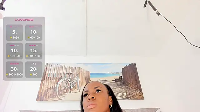 Alisson-Noa online show from May 2026 12:45:02 PM