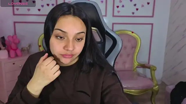 Snapshot of lia_harper_t chatting on May 2026 02:51:02 AM lia harper t online show from May 2026 02:51:02 AM