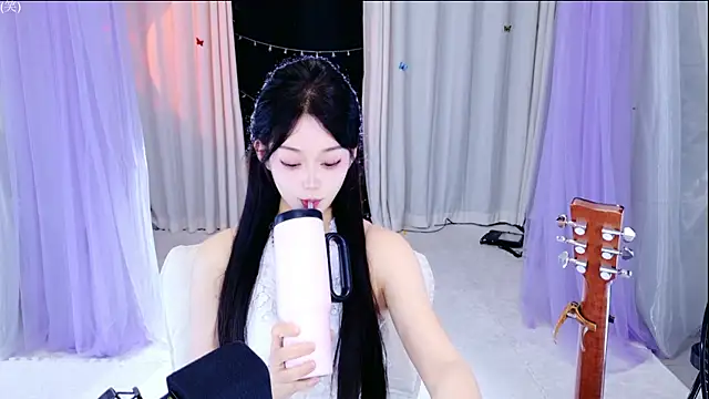 Snapshot of Wa-Nini chatting on May 2026 02:47:02 PM Wa-Nini online show from May 2026 02:47:02 PM