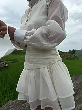 Lindan80 online show from May 2026 06:43:01 AM