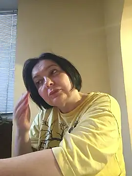 EmmaEmmy40 online show from May 2026 05:40:02 PM