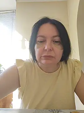 EmmaEmmy40 online show from May 2026 05:49:01 AM