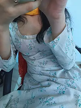 zoya baby  online show from June 2026 03:46:01 AM