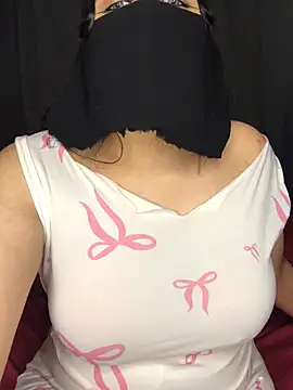 Gamillaa online show from May 2026 06:02:01 PM