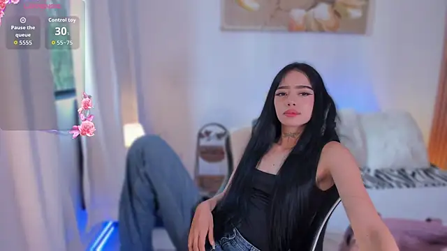 Snapshot of ludovikasallow chatting on May 2026 01:07:01 PM ludovikasallow online show from May 2026 01:07:01 PM