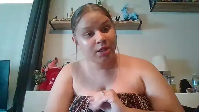 prettybabygurl04 online show from May 2026 08:16:01 PM