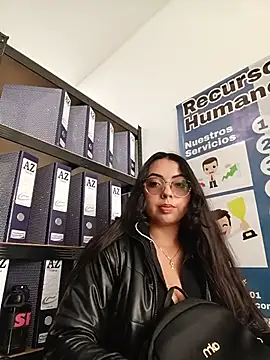 JENNIFER  03 online show from May 2026 02:45:02 PM