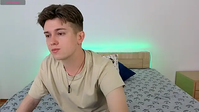 Snapshot of Miless_Cooper chatting on May 2026 04:41:01 AM Miless Cooper online show from May 2026 04:41:01 AM
