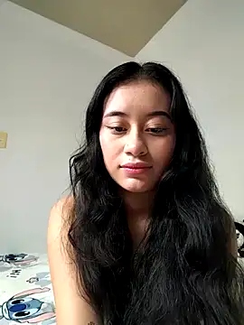 Snapshot of L0lita_Emi12 chatting on June 2026 01:42:02 PM L0lita Emi12 online show from June 2026 01:42:02 PM