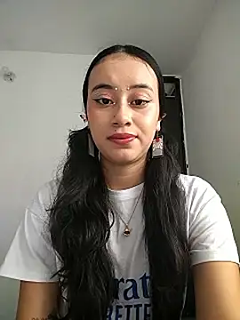 Snapshot of L0lita_Emi12 chatting on June 2026 07:26:01 PM L0lita Emi12 online show from June 2026 07:26:01 PM