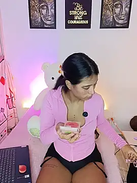 Raven stonee01 online show from June 2026 12:33:01 AM