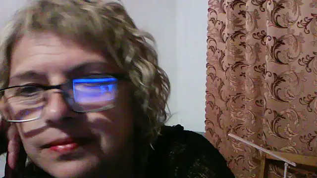 Snapshot of ElizabethGorden chatting on June 2026 07:05:02 PM ElizabethGorden online show from June 2026 07:05:02 PM