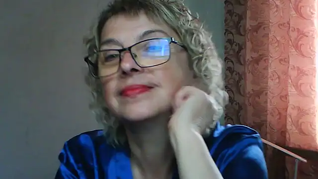 Snapshot of ElizabethGorden chatting on June 2026 05:49:02 AM ElizabethGorden online show from June 2026 05:49:02 AM