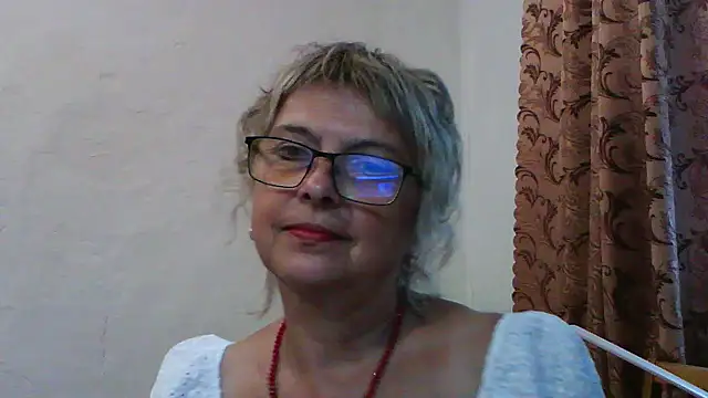 Snapshot of ElizabethGorden chatting on July 2026 05:00:02 PM ElizabethGorden online show from July 2026 05:00:02 PM