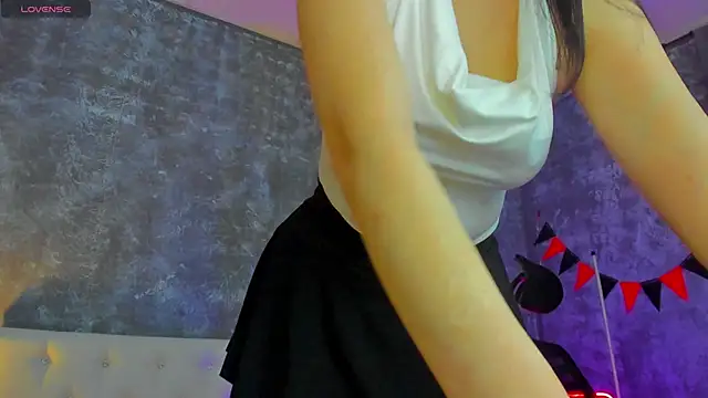 vanila girl online show from May 2026 02:17:01 AM