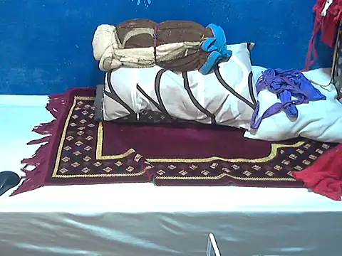 hotchilimom online show from October 2025 11:35:02 PM