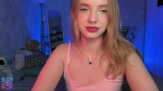 Snapshot of Eve_Dark_Side chatting on June 2026 06:07:02 AM Eve Dark Side online show from June 2026 06:07:02 AM