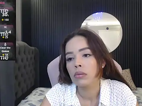 Snapshot of naomis_36 chatting on June 2026 01:57:02 PM naomis 36 online show from June 2026 01:57:02 PM