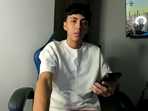 Ian andrey online show from May 2026 10:59:02 PM
