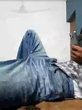 Snapshot of harrydhillon12 chatting on June 2026 04:38:02 AM harrydhillon12 online show from June 2026 04:38:02 AM