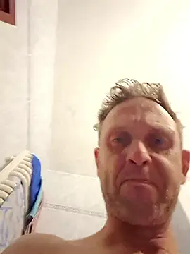 Marcin43w online show from May 2026 08:05:02 PM