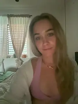 Snapshot of LillyStarr chatting on June 2026 06:03:01 PM LillyStarr online show from June 2026 06:03:01 PM