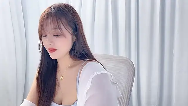 Qingqing19 online show from June 2026 06:52:02 AM