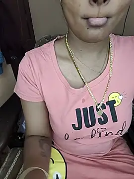 Snapshot of Tamil__Thara003 chatting on July 2026 04:56:01 PM Tamil Thara003 online show from July 2026 04:56:01 PM