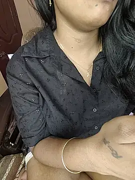Snapshot of Tamil__Thara003 chatting on August 2026 12:04:02 PM Tamil Thara003 online show from August 2026 12:04:02 PM