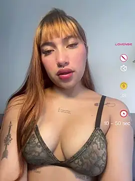 Camila Diaz  online show from May 2026 03:39:02 PM