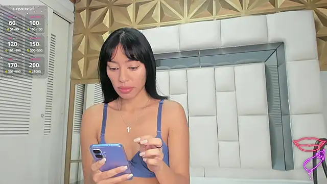 peyton luoise27 online show from June 2026 01:20:02 PM