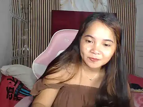 Snapshot of Lenasis chatting on June 2026 10:25:01 AM Lenasis online show from June 2026 10:25:01 AM