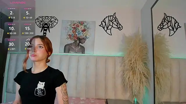 Kira Venom online show from June 2026 12:03:02 PM