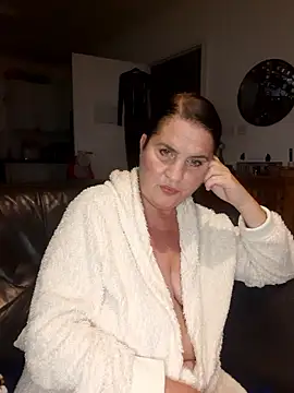 Snapshot of Velvet-Milf chatting on June 2026 07:16:01 PM Velvet-Milf online show from June 2026 07:16:01 PM