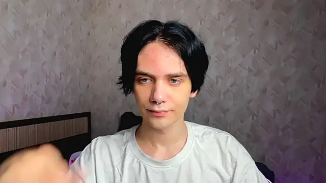 Snapshot of Zombde chatting on May 2026 01:03:01 AM Zombde online show from May 2026 01:03:01 AM