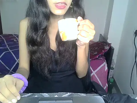 Snapshot of SASSY__BABY_ chatting on June 2026 06:25:02 AM SASSY BABY online show from June 2026 06:25:02 AM