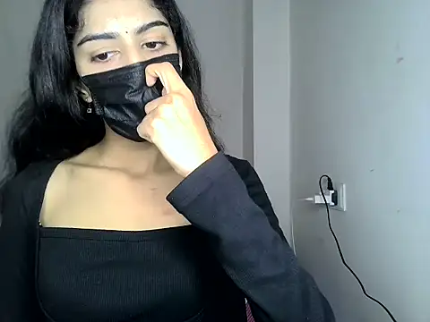 Snapshot of SASSY__BABY_ chatting on July 2026 05:37:01 AM SASSY BABY online show from July 2026 05:37:01 AM