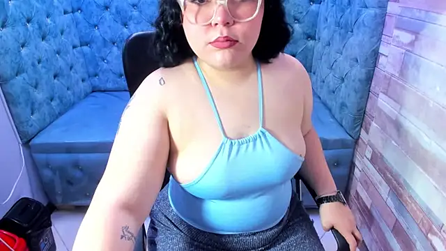 Sweet Nova  online show from May 2026 11:50:02 AM