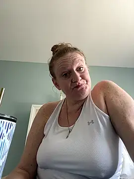 Kellilyn10 online show from June 2026 05:17:02 PM