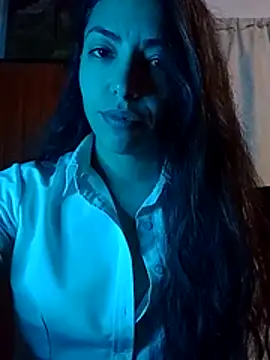 CasiTuya online show from June 2026 04:33:01 AM