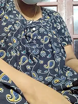Snapshot of tamilkavitha123 chatting on May 2026 04:29:02 AM tamilkavitha123 online show from May 2026 04:29:02 AM